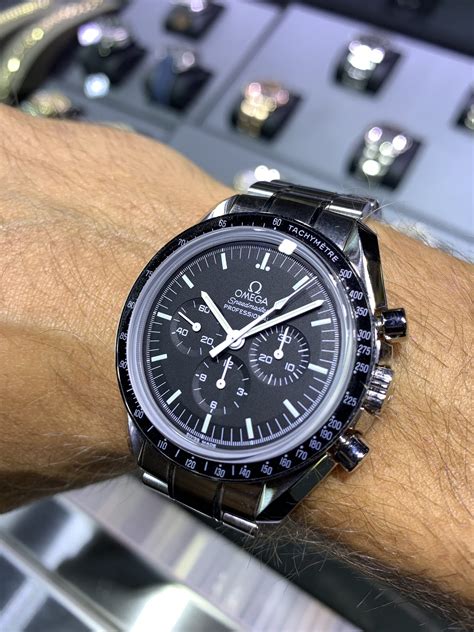 omega speedmaster moonwatch review.